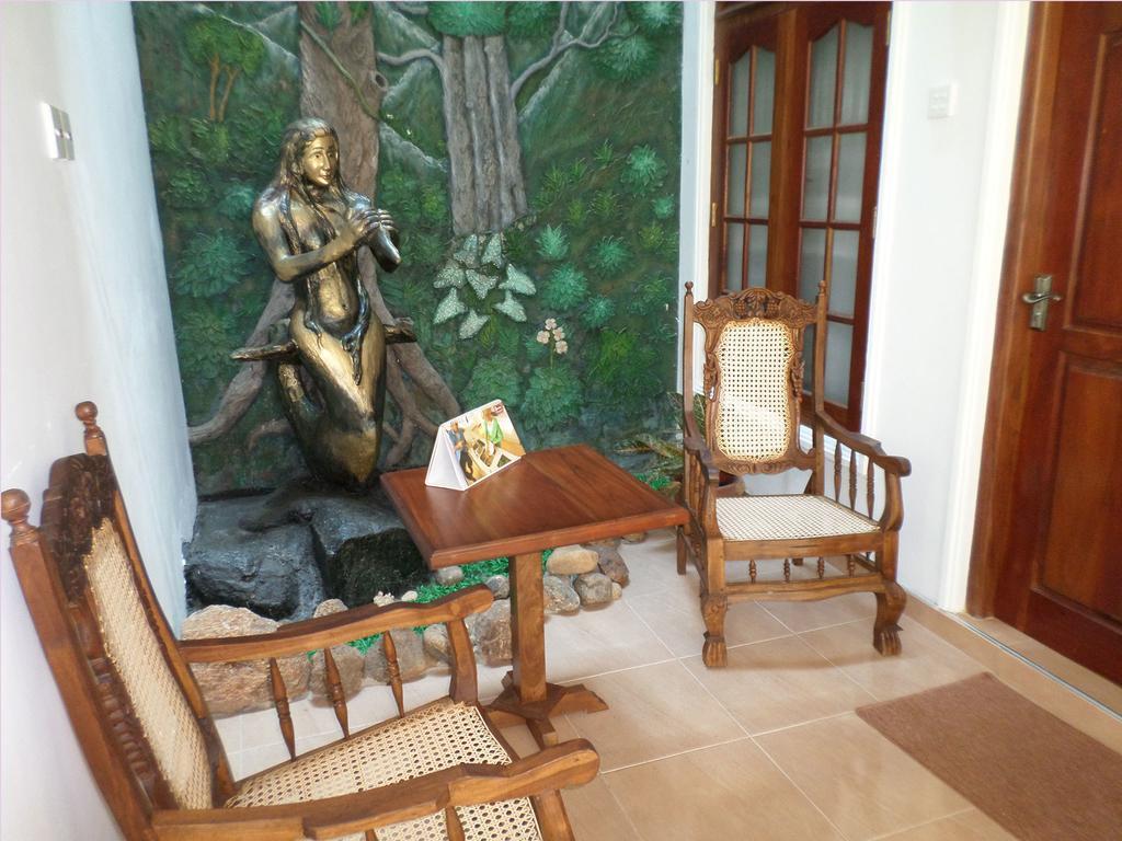 מיריסה Mermaid Inn מראה חיצוני תמונה
